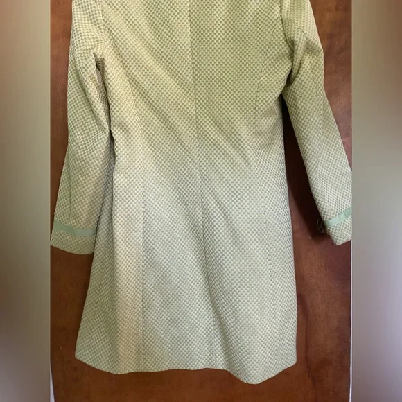 On-Trend Spring Jacket - Picture 2 of 5